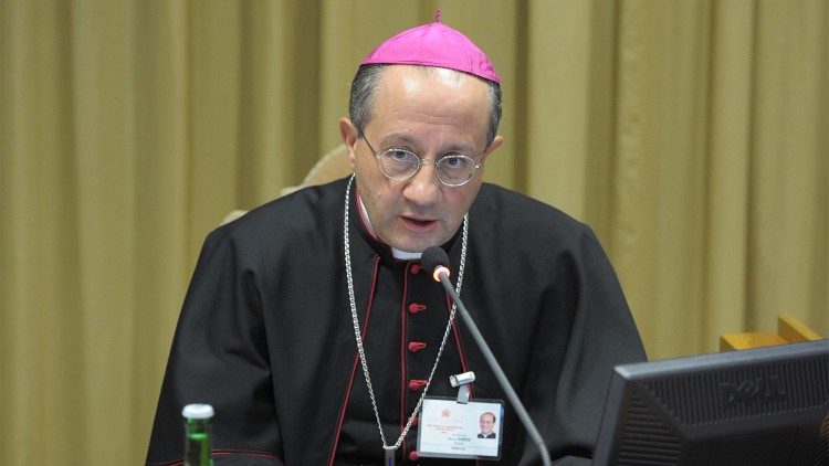  Mons. Bruno Forte. Arcivescovo di Chieti - Vasto