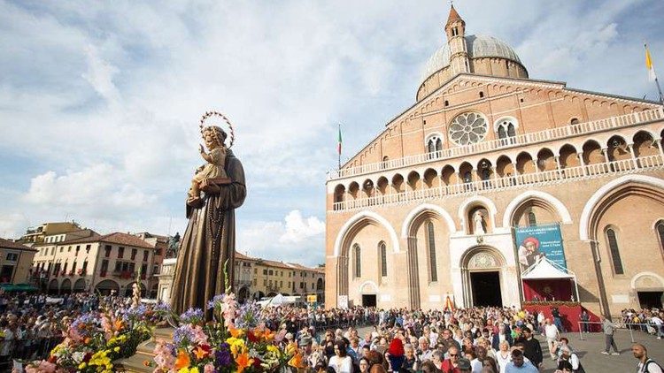 La processione con Sant'Antonio a Padova