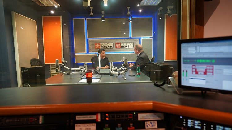 Radio Vatican en direct du studio 9.