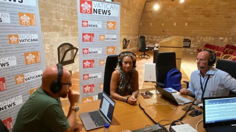 Waandishi wa habari wa Vatican katika moja ya tamasha la Mediteranea