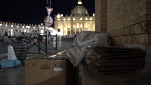 Fisichella: “Non stanchiamoci di fare del bene ai poveri”