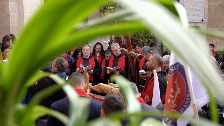 Bikira Maria alifanya hija ya matumaini katika maisha yake.