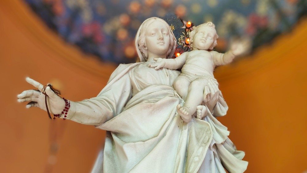 Maio com Maria nos Jardins Vaticanos