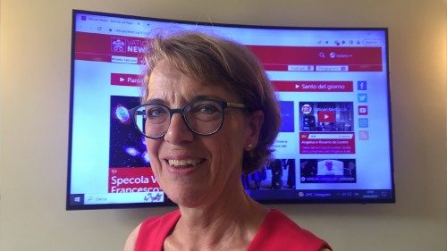 Synodenteilnehmerin lobt Impulse f&uuml;r Frauen in kirchlichen F&uuml;hrung