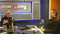 2023.06.23 Subsecretario del Sínodo, Mons. Luis Marín de San Martín