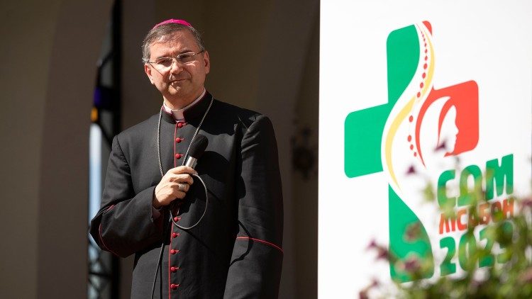 Mons. Aguiar na Ukrajině