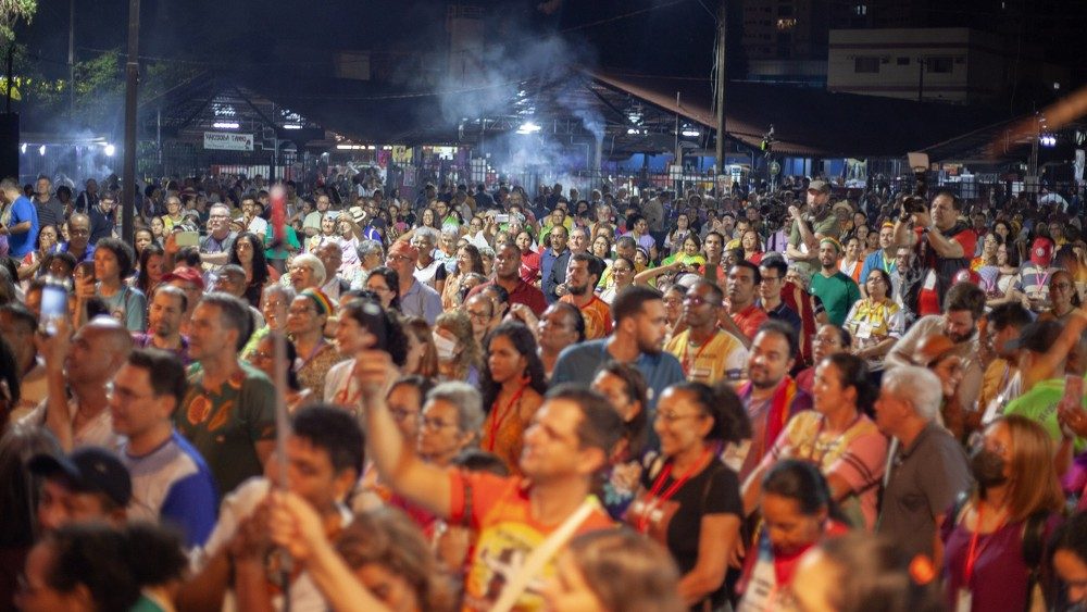 Imagens da noite cultural do encontro em Rondonópolis