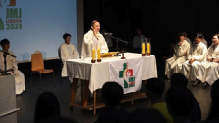 Bispo Timothy Gyoung-Chon Yu durante a  homilia (Committee for Communications, the Archdiocese of Seoul)