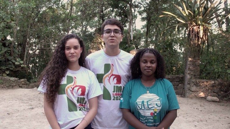 2023.07.26 Kivumbi na jasho huko Lisbon. Mkutano wa vijana mara nyingi huwafanya wakue katika kuchukua maamuzi mazito ya kufuata.