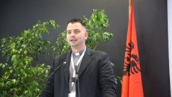 don Mark Pashkja, portavoce della Conferenza Episcopale d'Albania