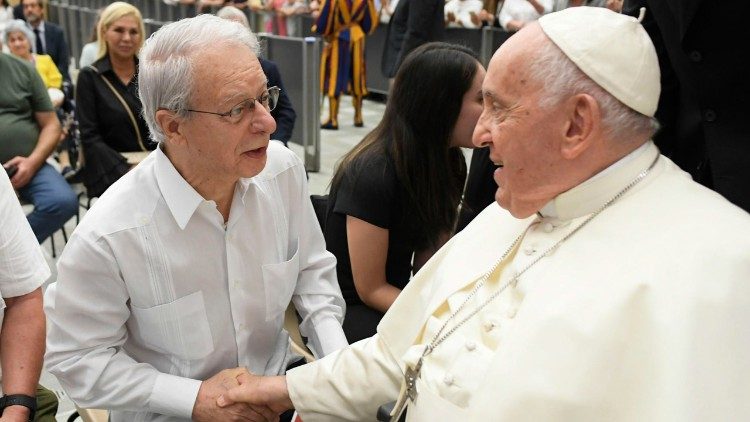 Papa Francesco con il teologo domenicano Frei Betto