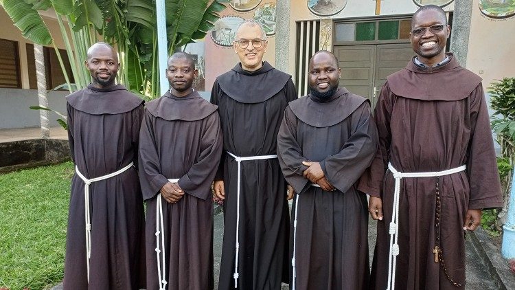 Frades Menores, Província autónoma de Moçambique