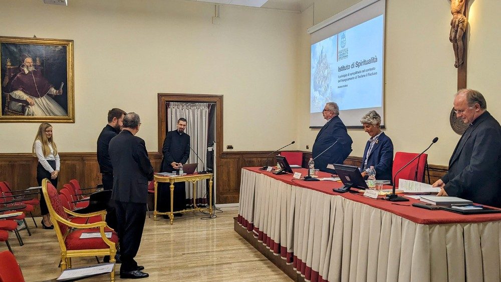 Абарона доктарскай дысертацыі ксяндзом Раманам Сушам