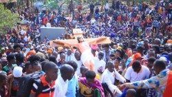 Kila tarehe 14 ya kila mwaka ni Sherehe kubwa ya Kutukuka kwa Msalaba Mtakatifu.