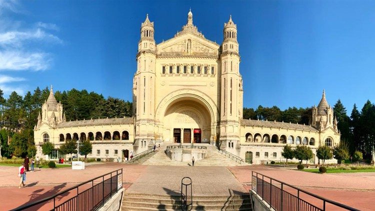 A Basílica de Santa Teresa de Lisieux