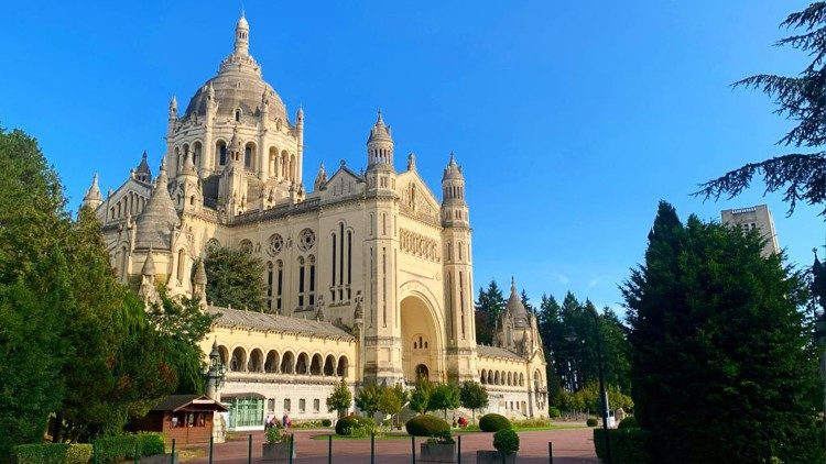 A Basílica de Santa Teresa de Lisieux