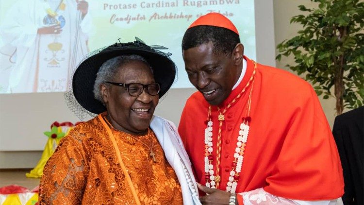 Kardinali Protase Rugambwa ni kielelezo cha umoja, ushirikiano na utengemano wenye tija na mashiko kwa Taifa la Tanzania anasema, Askofu Benson Bagonza wa Kanisa la Kiinjili la Kiluteri Tanzania, Dayosisi ya Karagwe, iliyoko mkoani Kagera