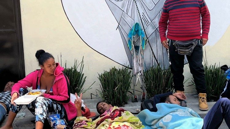 Desde su amplia experiencia en el trabajo con migrantes, la Pastoral de Movilidad Humana de la Arquidiócesis de México alza la voz por miles y miles de personas forzadas a abandonar su tierra natal.