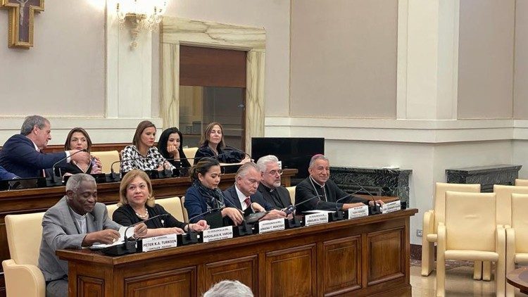 Conferencia sobre migración en el Vaticano