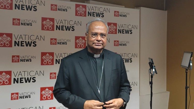 சென்னை மயிலை உயர்மறைமாவட்டப் பேராயர் ஜார்ஜ் அந்தோணிசாமி