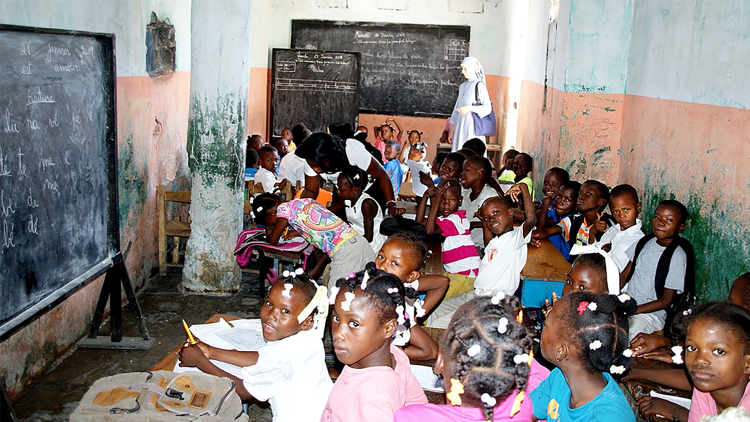 Children of the Cité du Soleil slum in Haiti at a schhol run by the Kizito Family