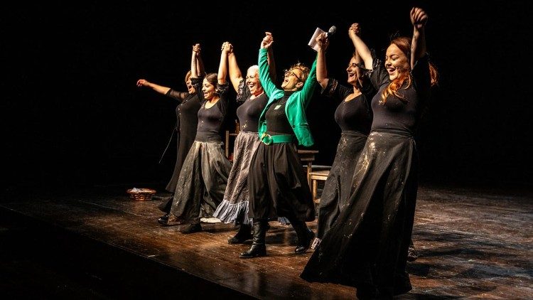 Le Donne del Muro Alto in scena