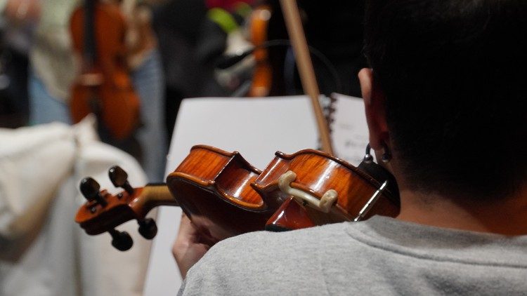 Concert caritabil la Roma cu Alexandru Tomescu și Dragoș Ilie