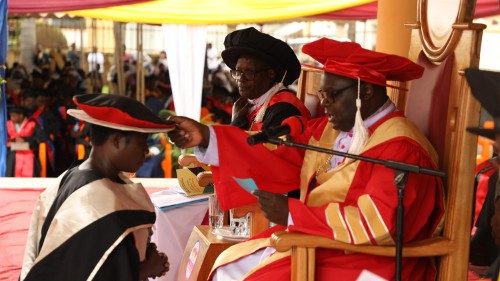 Tarehe 25 Novemba 2023 Chuo Kikuu cha Kikatoliki Mwenge kimesherehekea Mahafali ya 16 kwa kuongozwa na kauli mbiu “Utafiti na Ubunifu kwa Maendeleo ya Taifa” 