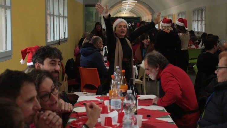 Więzienne Boże Narodzenie gwiazd włoskiej telewizji i filmu 