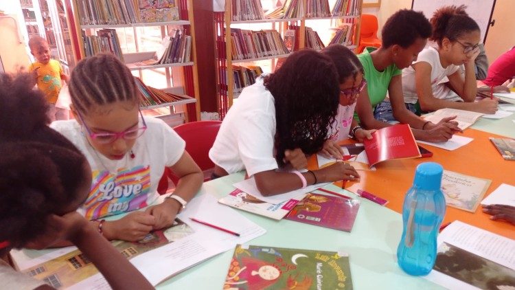 Clube do Livro  - Instituto Guimarães Rosa - Cidade da Praia, Cabo Verde