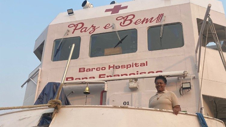 Barco Hospital Papa Francisco