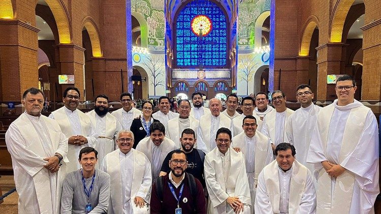 Visita ao Santu&aacute;rio de Aparecida