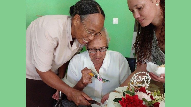 Celebração do aniversário natalício de uma das residentes 