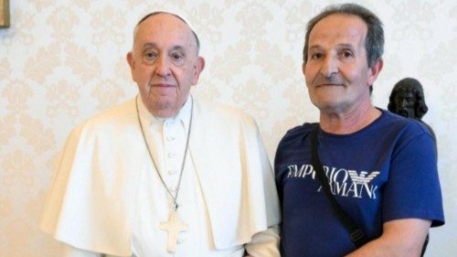 Papst traf italienischen Hirten, der 33 Jahre unschuldig in Haft war