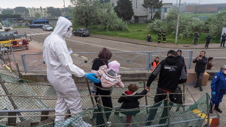 Emergency, lo sbarco a Ravenna del 10 aprile 2024