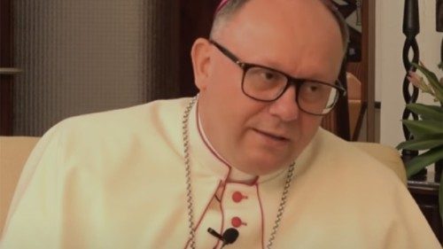 Abp Jagodziński: Afryka uczy Kościoła żywej wsp&oacute;lnoty
