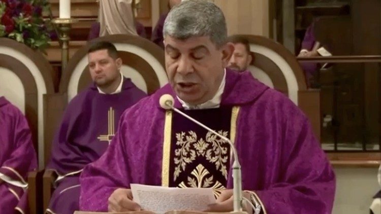 Le père Ibrahim Faltas, vicaire de la Custodie de terre Sainte, lors de la messe du 1er décembre.