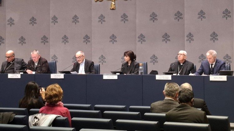 Conferencia de prensa del CELAM presentando la iniciativa "Tejiendo futuros, protegiendo vidas", lunes 9 de diciembre de 2024.