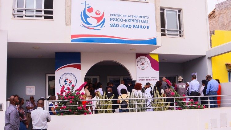 Cabo Verde - Escola Universitára Católica inaugura Centro Psico-espiritual