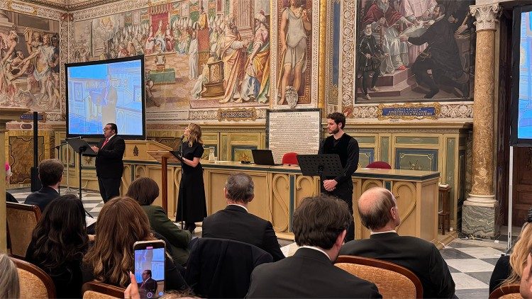 Un momento dell'incontro "Parole aperte" nella Biblioteca Apostolica Vaticana