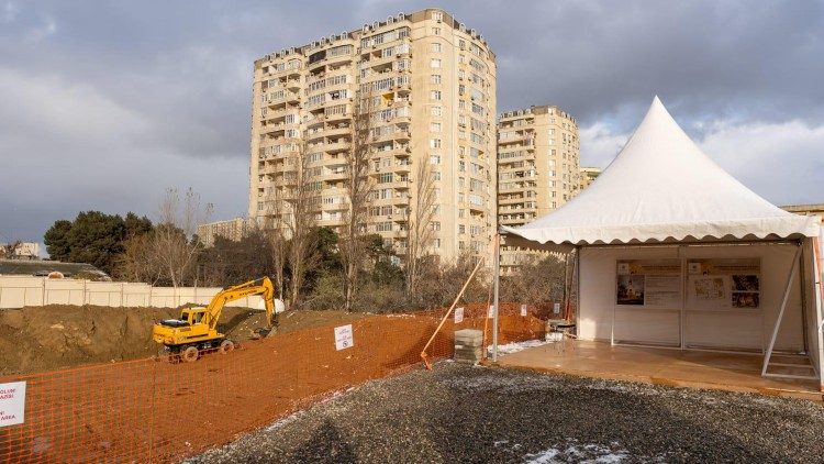 El terreno de Bakú donde se construirá la iglesia dedicada a Juan Pablo II 