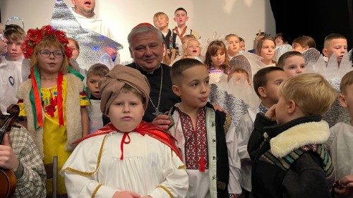 Đức Hồng y Konrad Krajewski trong chuyến thăm Fastiv, Ucraina (12/2024)