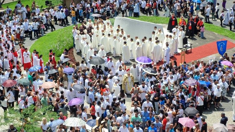 Cardeal Tempesta abre na arquidiocese o Ano Santo de 2025