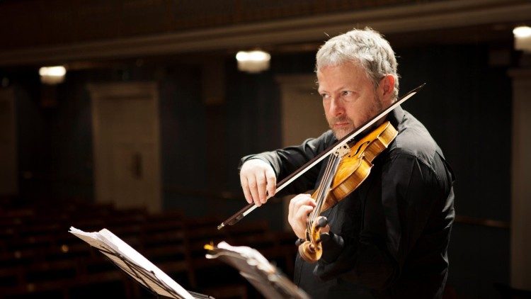 Il violinista Fabio Biondi