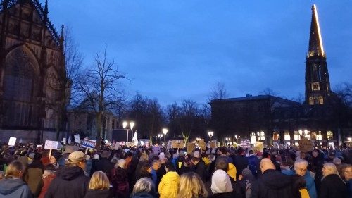 D: Gemeinsame Gemeindeleitung durch Laien und Priester in Münster