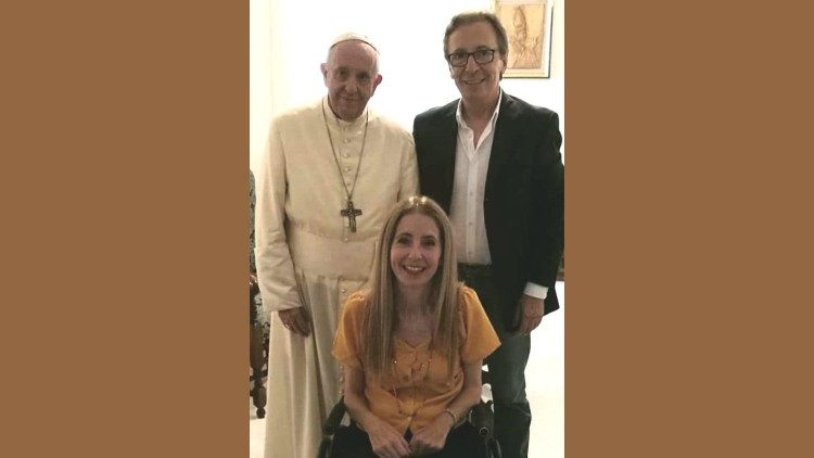 Claudio Bottan e Simona Anedda durante l'incontro con Papa Francesco