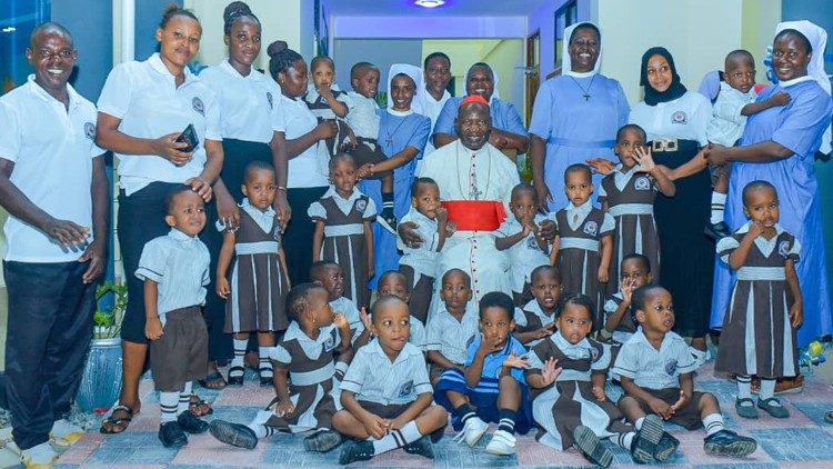 Shule ya Awali ya Kardinali Pengo, Mivumoni, Jimbo kuu la Dar es Salaam.