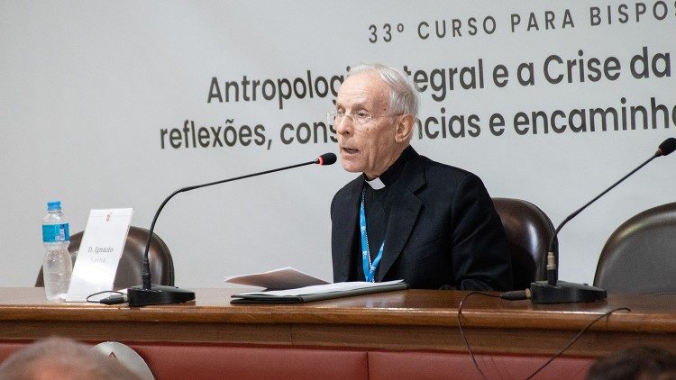 Dom Ignazio Sanna, arcebispo emérito de Oristano 