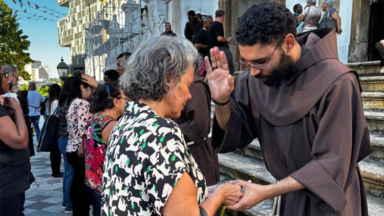 A devo&ccedil;&atilde;o dos fi&eacute;is