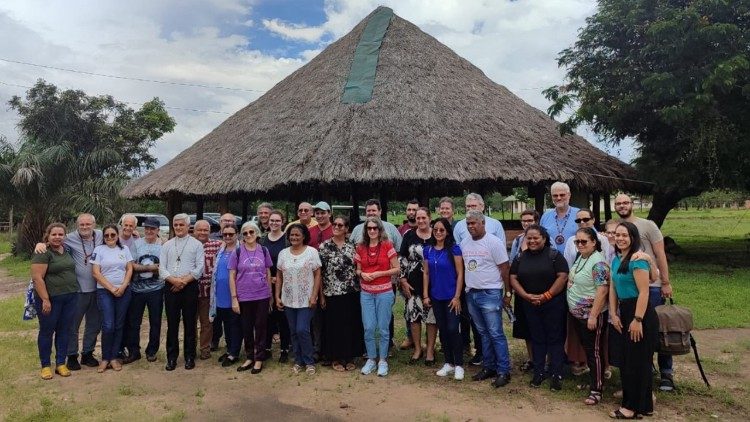 Comissão Episcopal Especial para o Enfrentamento ao Tráfico Humano (CEPEETH) da Conferência Nacional dos Bispos do Brasil (CNBB)